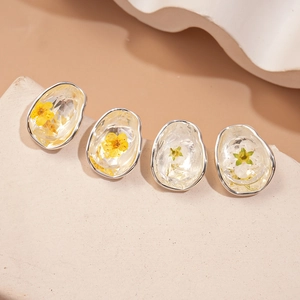 Unregelmäßige Harz Blumen Ohrstecker Mit 925 Sterling Silber Ohrringpfosten Kupferrand Natur Inspirierter Modeschmuck Für Damen