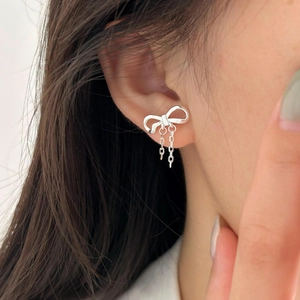 Elegant 925 sterling silver bow knot stud earrings with long metal tassel chains