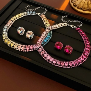 Sparkling rhinestone square jewelry set with double-row necklace and round stud earrings