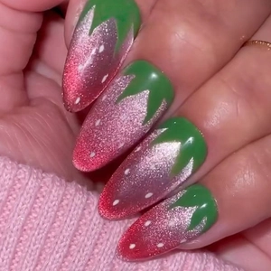 Strawberry Pattern Cat Eye Press On Nails Glitter Gradient Almond Shape Detachable ABS False Nails For Women