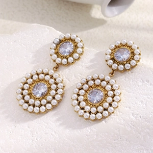Vintage 18K gold plated earrings with crystal center and round pearl halo in double circle