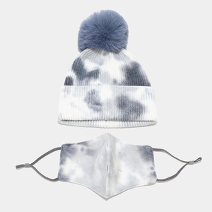 Set berretto in maglia tie-dye con pompon e maschera coordinata per protezione invernale