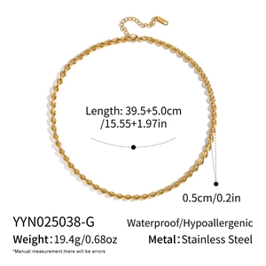 Detailed view of 39.5cm stainless steel gold twist chain necklace with size and weight specs