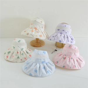 Visières soleil enfant motifs fruits en cinq coloris avec maille et mentonnière