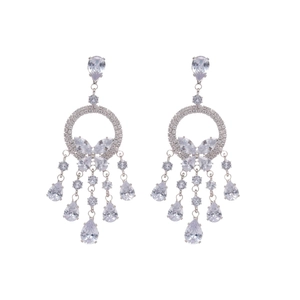 Boucles d'oreilles argentées avec pompons goutte d'eau en zircon et accents de cristal
