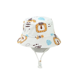 Chapeau de soleil blanc en coton pour enfants avec imprimé lion et cordon réglable