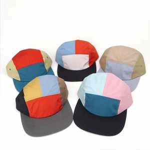Chapeaux de camping à cinq panneaux au séchage rapide avec visières plates en patchwork coloré