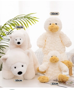 Detailed comparison of polar bear and duck plush toys in 22cm, 26cm, 32cm, and 50cm sizes