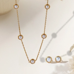 Fashion vintage golden stainless steel jewelry set with round white pearls