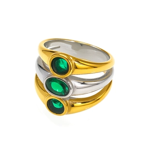 Three-piece titanium steel ring set in gold and silver with green emerald-cut cubic zirconia