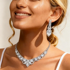 Luxury Rhinestone Necklace And Earrings Jewelry Set Water Drop Floral Silver Color Bridal Wedding For Women Elegant