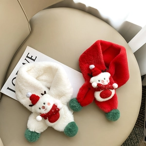 Écharpe de Noël en peluche pour enfants avec ours 3D et pompons verts duveteux