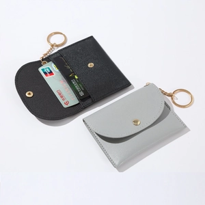 Porte-cartes enveloppe minimaliste en cuir PU avec chaîne porte-clés en noir et en gris
