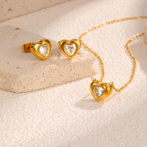Heart Pendant Necklace And Stud Earrings 18K Gold Plated Stainless Steel Colorful Cubic Zirconia Elegant Niche Style Women