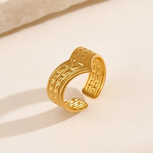 V-Shaped Adjustable Ring Stainless Steel 18K Gold Plated Textured Grid Chevron Open Finger Jewelry For Women