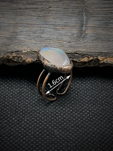Detail showing the 1.6cm inner diameter of the vintage adjustable labradorite ring