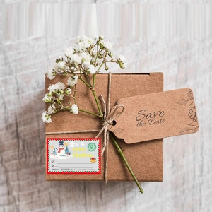 90pcs Santa and train Christmas gift labels on kraft paper box with white dried flowers