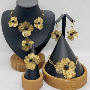French retro gold petal jewelry set with necklace, bracelet, earrings and black stones