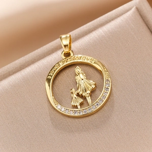 Pendentif MOM en or avec gravure I Love You Forever et pierres en zircone cubique