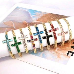 Hip Hop Copper Zirconia Cross Pendant Bracelet For Women Gold Plated Rhinestone Leaf Link Chain Fashion Jewelry Gift