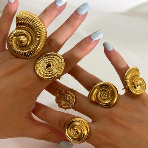 Vintage 18K Gold Plated 316L Stainless Steel Seashell Conch Spiral Open Rings For Women Personalized Adjustable Shell Ring Jewelry