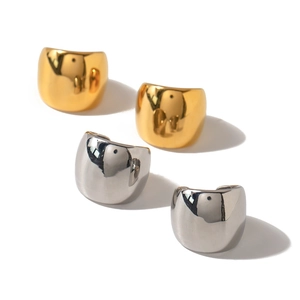 Polished minimalist stainless steel C-shape earrings set in gold and silver finishes