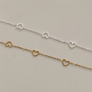 Minimalist 925 sterling silver heart bracelets in gold and silver finish with bead edges
