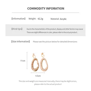 Detailed size chart showing acrylic oval drop earrings dimensions of 11cm by 4.5cm
