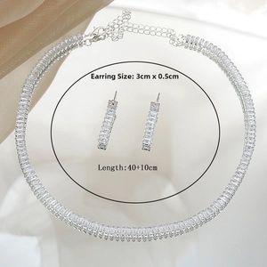 Detail of cubic zirconia bridal jewelry set with 40+10cm necklace and 3cm drop earrings