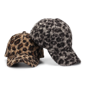 Herbst-Baseballkappen mit Leopardenmuster aus flauschigem Plüsch in Braun und Grau