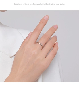Polished S925 sterling silver open ring shown on a finger for a minimalist fashion look