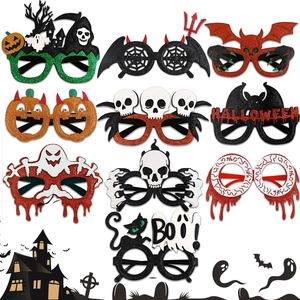 Detailed set of 10 Halloween party glasses featuring pumpkin, ghost and bat designs