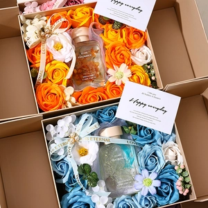 Elegant aromatherapy gift box with 100ml diffuser and artificial soap rose flowers