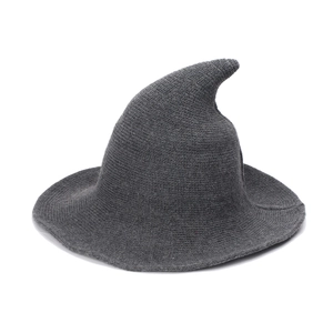 Foldable dark grey knitted witch hat with pointed top and wide brim for women