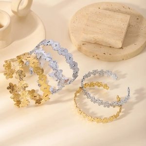 Elegant 18k gold and silver stainless steel open bracelets with floral clover patterns
