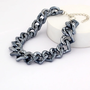 Close-up of gunmetal pet hip hop chain with adjustable lobster clasp and metal links