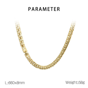 Close-up of gold curb chain link showing 660x8mm size and 58g weight parameter