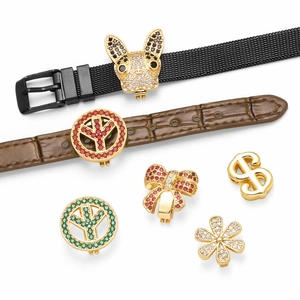 Goldene Uhrenband-Charms mit Zirkon-Hund und Schleife auf Netz- und Lederarmband