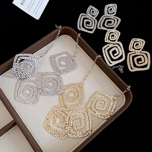 Luxury square hammered texture necklace and earrings jewelry set in gold and silver