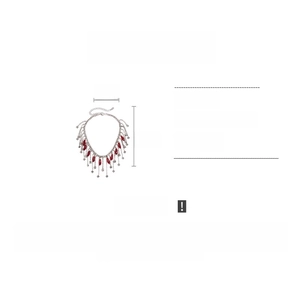 Détails du collier à franges géométriques avec strass, gouttes rouges et dimensions
