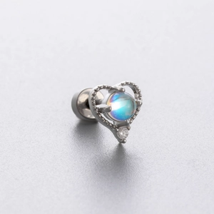 Puce d'oreille cœur en argent avec opale arc-en-ciel et petit zircon, fermoir à vis
