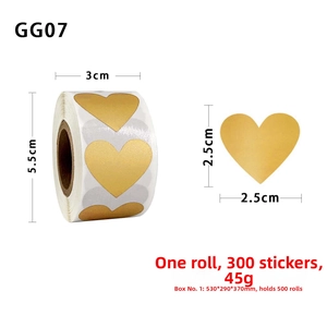 Detail van 2,5 cm roségouden hart krasstickers, 300 etiketten per rol voor cadeauverpakking