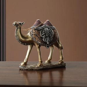 Moderne Kamelfigur aus Harz mit Bronzefinish und Prägemustern für die Heimdekoration
