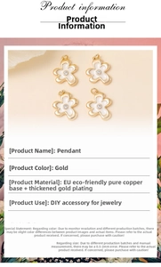 Détail de quatre pendentifs fleurs en cuivre avec émail blanc et centre en zircon