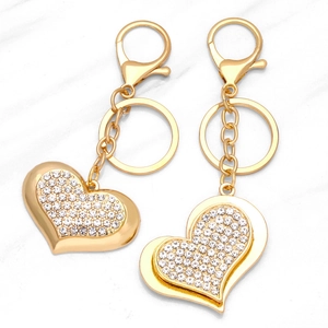 Heart Keychain Exquisite Alloy Rhinestone Sparkling Gold Plated Pendant Bag Charm Fashion Novelty Jewelry
