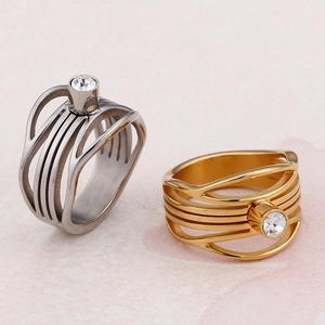 Elegant fishtail cutout titanium steel rings in gold and silver with cubic zirconia