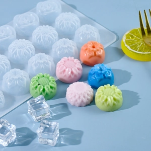 Detail of 15-cavity flower silicone mold with multi-pattern floral shapes for baking