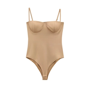 Beige satijnen dames bodysuit met verstelbare bandjes en voorgevormde cups