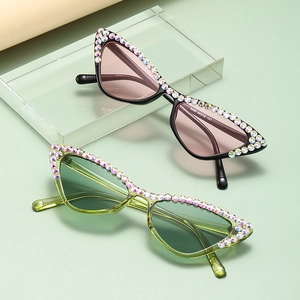 Cat Eye Sunglasses With Rhinestones Retro Y2K Dopamine UV400 Protection Sparkling Diamonds Fashion Accessories Women Girls