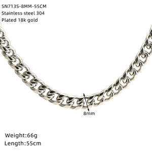 Détail de la chaîne gourmette en acier inoxydable 304 de 8mm avec placage en or 18 carats